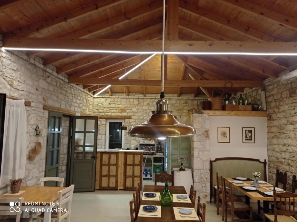 Elea Guesthouse Himare Exterior photo